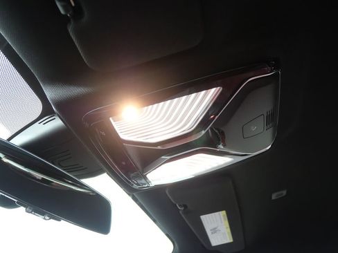 Used 2025 BMW 840i xDrive Coupe w/ Driving Assistance Package image 18