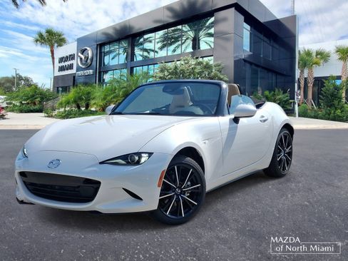 New 2026 MAZDA MX-5 Miata Grand Touring RWD image 1