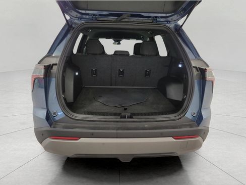 Used 2025 Chevrolet Equinox LT image 16