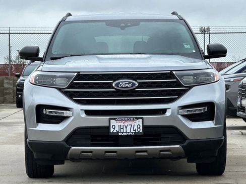Used 2023 Ford Explorer XLT w/ Equipment Group 202A image 8