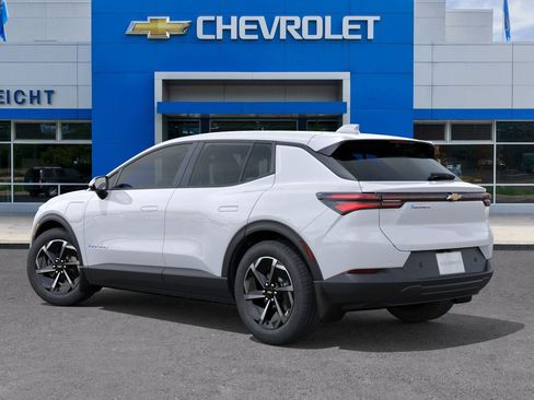 New 2026 Chevrolet Equinox EV LT image 27