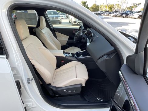 New 2025 BMW X3 xDrive30i w/ Convenience Package image 21