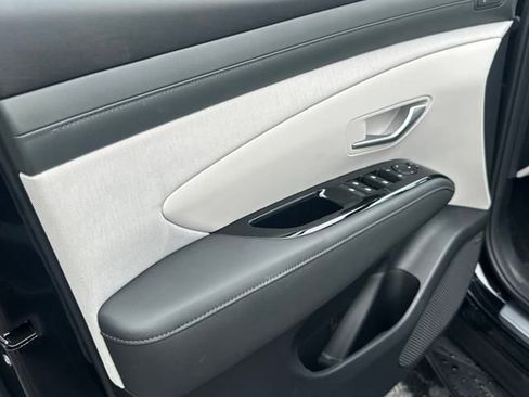 New 2025 Hyundai Tucson Limited AWD/4WD image 11