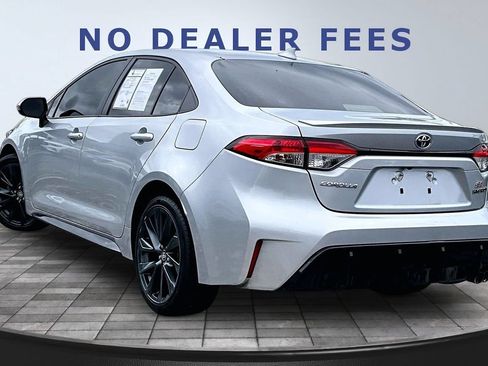 Used 2024 Toyota Corolla SE FWD image 4