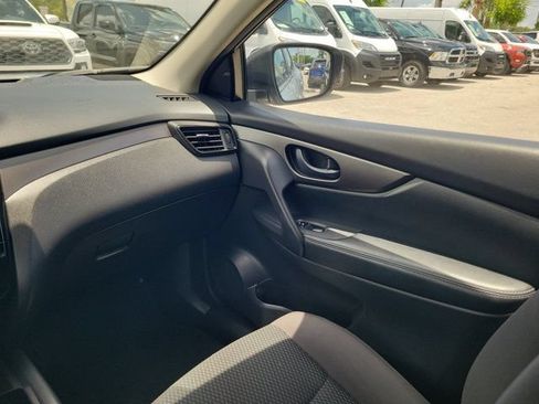 Certified 2020 Nissan Rogue Sport S FWD image 15