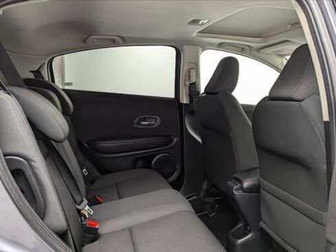 Used 2022 Honda HR-V EX image 16