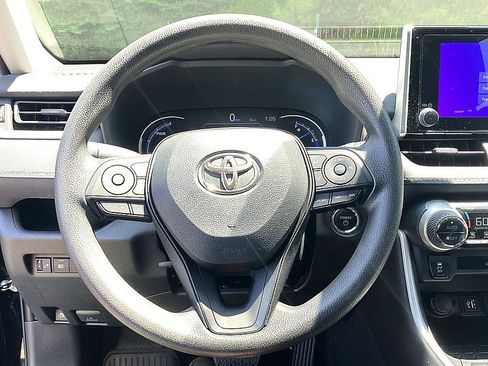 Certified 2024 Toyota RAV4 XLE AWD/4WD image 13