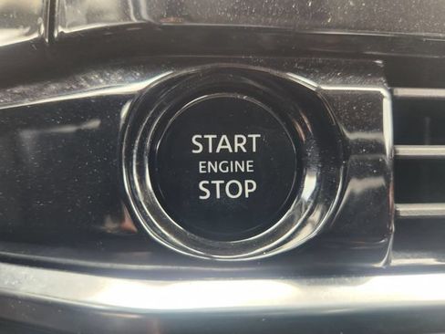 Used 2025 Nissan Pathfinder SV FWD image 19