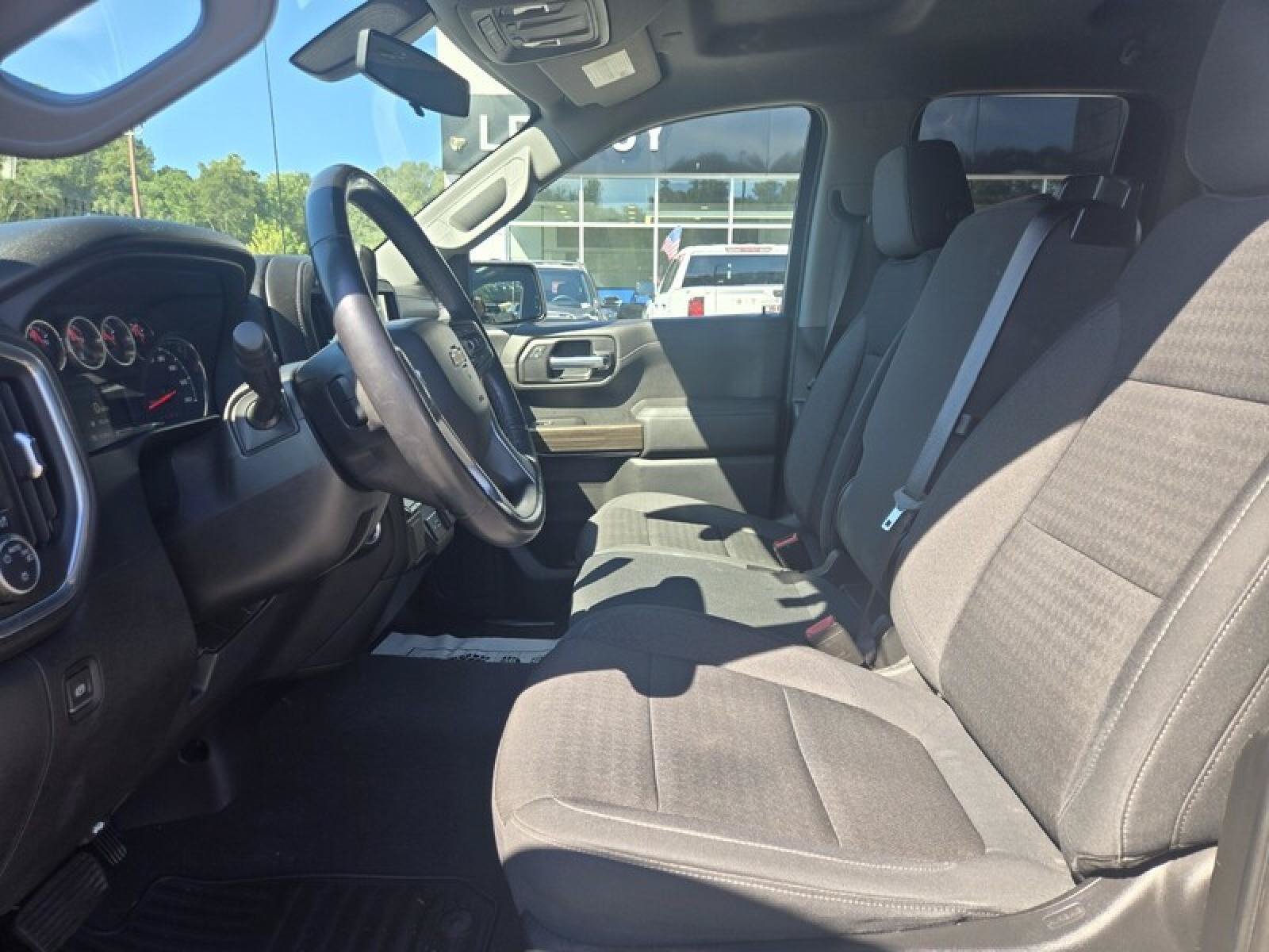 Used 2020 Chevrolet Silverado 1500 LT w/ All-Star Edition AWD/4WD image 17