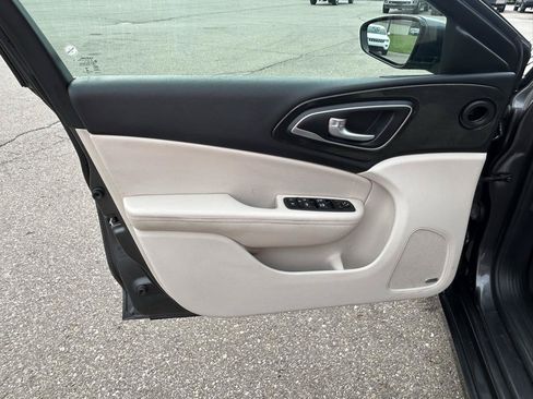 Used 2015 Chrysler 200 C w/ Navigation & Sound Group I FWD image 14