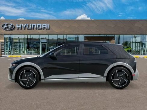 New 2026 Hyundai Ioniq 5 Limited AWD/4WD image 3