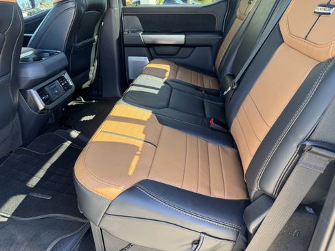 Used 2024 Ford F250 Platinum AWD/4WD image 11