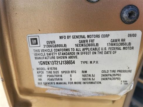 Used 2001 Chevrolet Tahoe LT w/ LT Preferred Equipment Group image 31