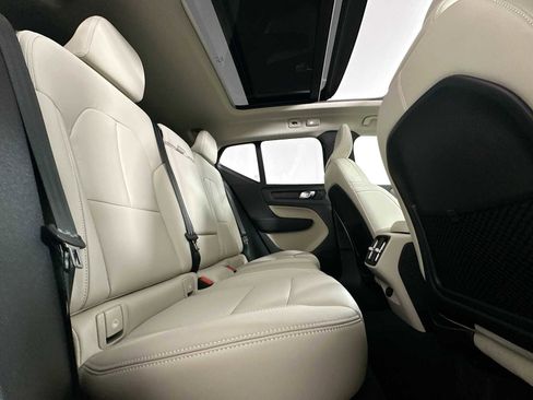 Used 2025 Volvo XC40 B5 Ultra w/ Protection Package image 25