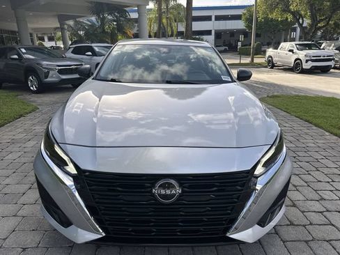 Used 2025 Nissan Altima 2.5 S FWD image 18