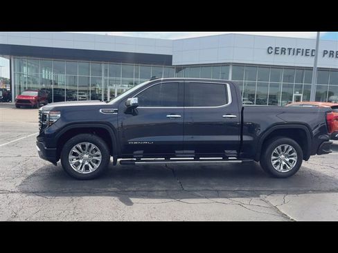 Used 2023 GMC Sierra 1500 Denali AWD/4WD image 5