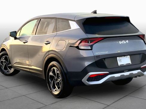 Used 2025 Kia Sportage LX FWD image 11