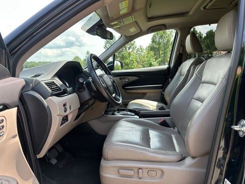 Used 2016 Honda Pilot Touring image 9