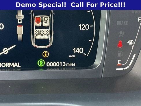 Used 2025 Acura ADX FWD image 20