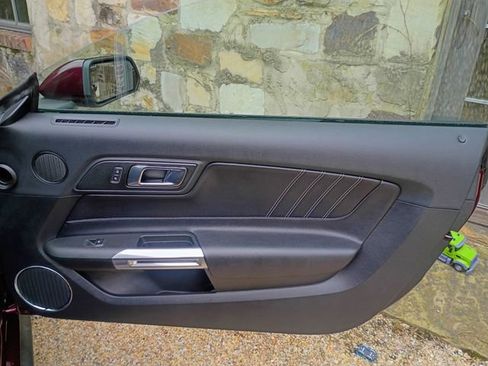 Used 2018 Ford Mustang GT Premium w/ Safe & Smart Package image 60