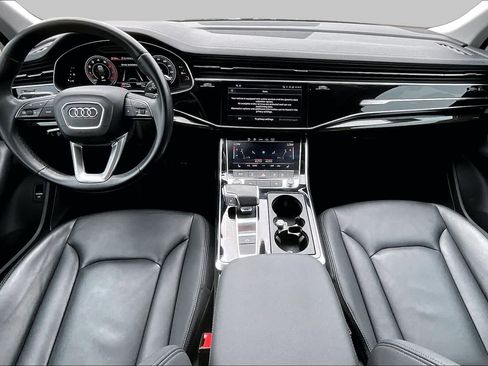 Used 2023 Audi Q7 3.0T Premium AWD/4WD image 29