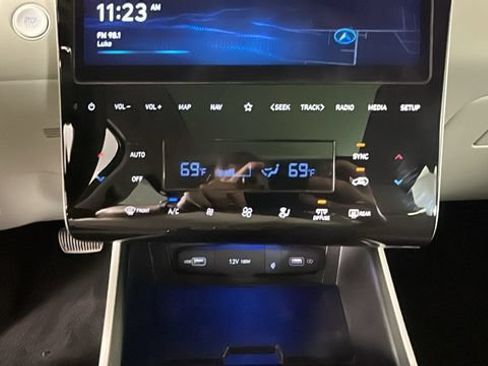 Certified 2023 Hyundai Tucson Limited FWD image 22