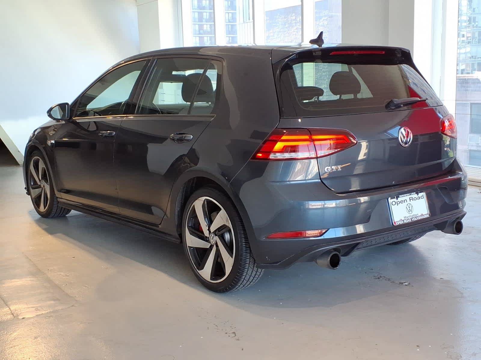 Used 2018 Volkswagen GTI SE w/ SE Leather Package FWD image 6