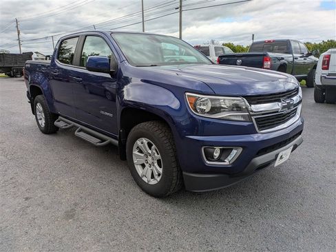 Used 2017 Chevrolet Colorado LT w/ LT Convenience Package AWD/4WD image 9