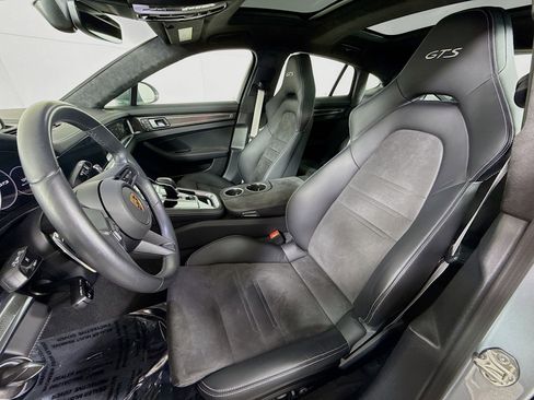 Certified 2023 Porsche Panamera GTS image 5