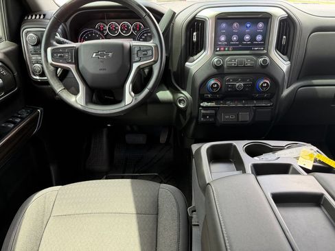 Used 2019 Chevrolet Silverado 1500 LT Trail Boss w/ Convenience Package AWD/4WD image 14