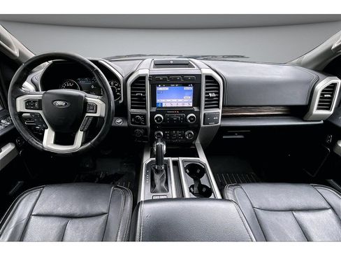 Used 2018 Ford F150 Lariat w/ Equipment Group 502A Luxury AWD/4WD image 19