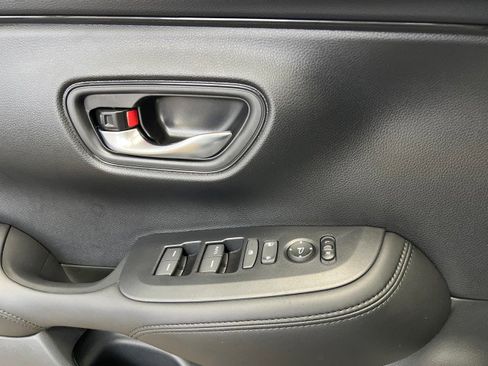 New 2026 Honda HR-V LX image 28