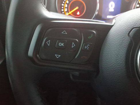 Used 2019 Jeep Wrangler Sport image 15