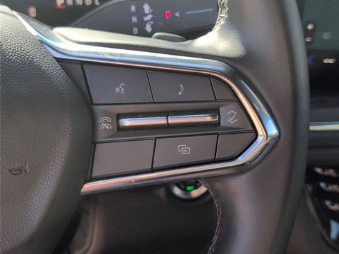 Used 2025 Chevrolet Suburban Z71 AWD/4WD image 24