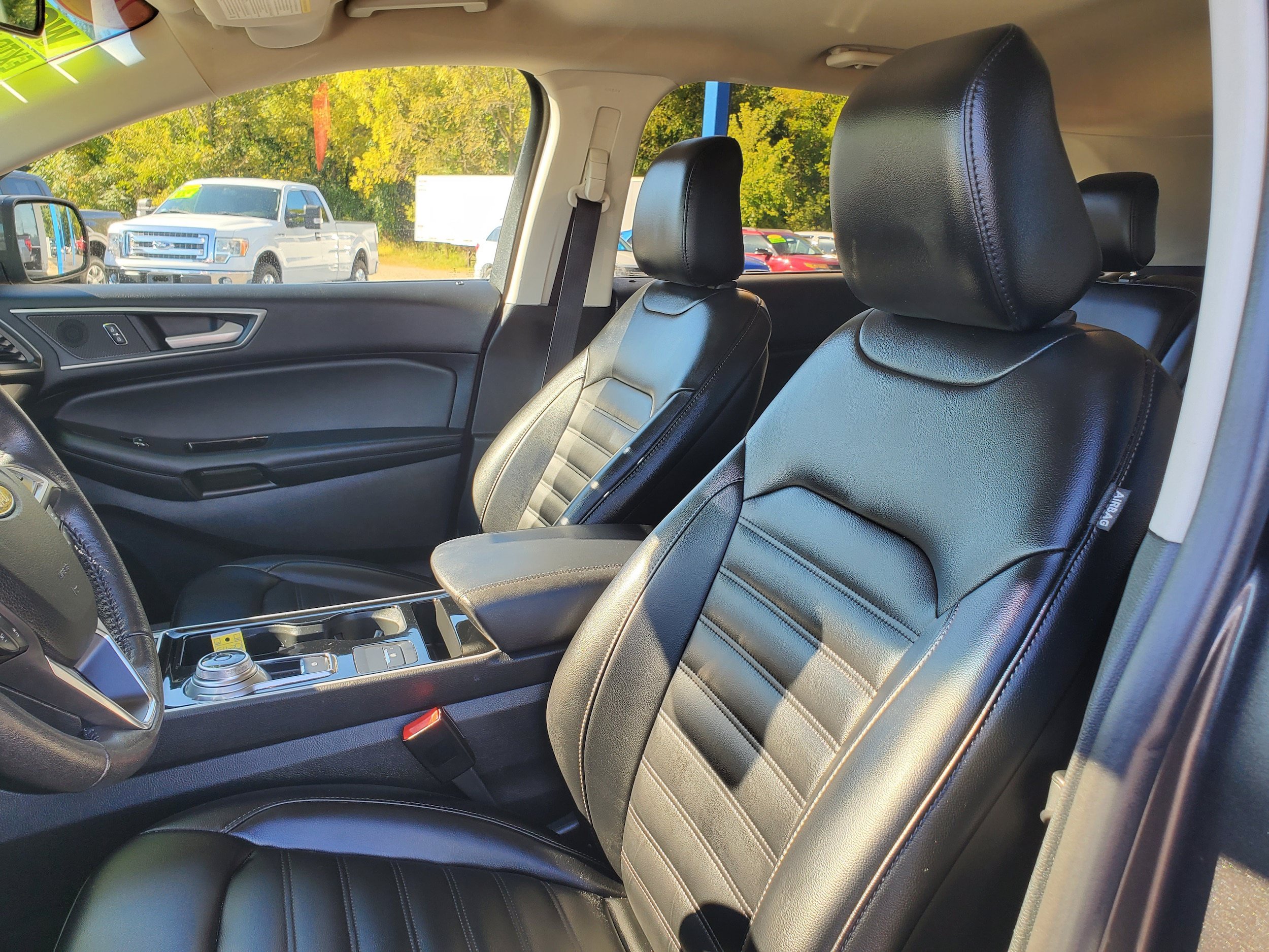Used 2020 Ford Edge SEL AWD/4WD image 12