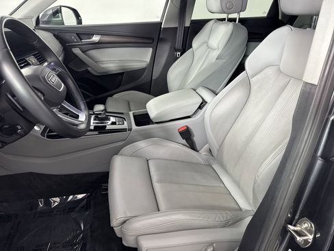 Used 2022 Audi Q5 2.0T Premium Plus w/ Premium Plus Package AWD/4WD image 10