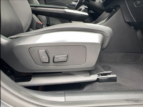 Used 2025 BMW X2 xDrive28i image 30