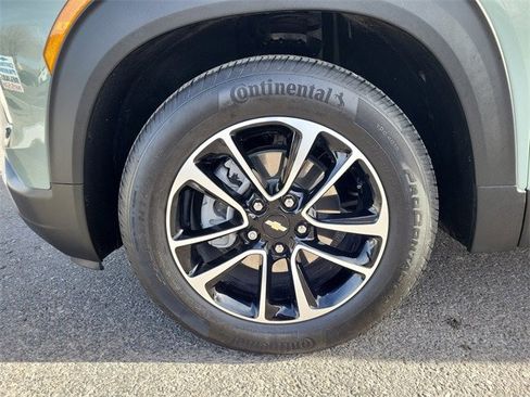 Used 2025 Chevrolet TrailBlazer LT w/ LT Cold Weather Package image 32