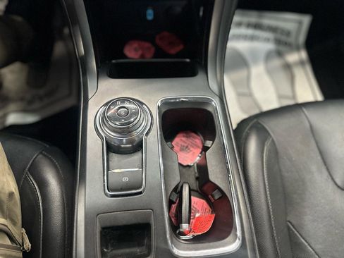 Used 2017 Ford Fusion Titanium FWD image 19
