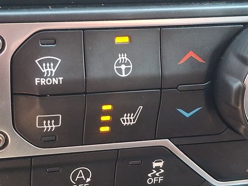 Used 2019 Jeep Wrangler Unlimited Rubicon AWD/4WD image 24