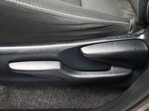 Used 2018 Toyota RAV4 XLE image 12