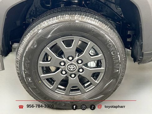 New 2026 Toyota 4Runner SR5 AWD/4WD image 9