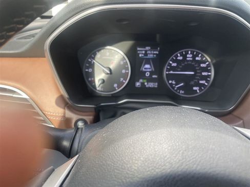 Used 2020 Subaru Outback Touring w/ Popular Package #2 image 9