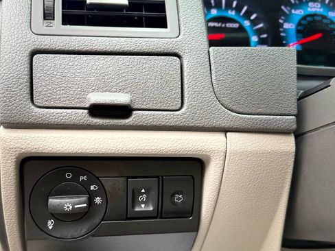 Used 2012 Ford Fusion SEL image 21