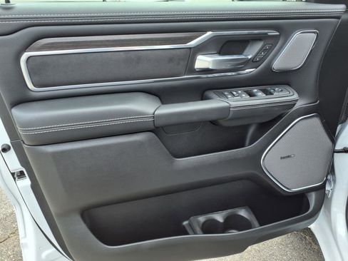 Used 2025 RAM 1500 Laramie image 8