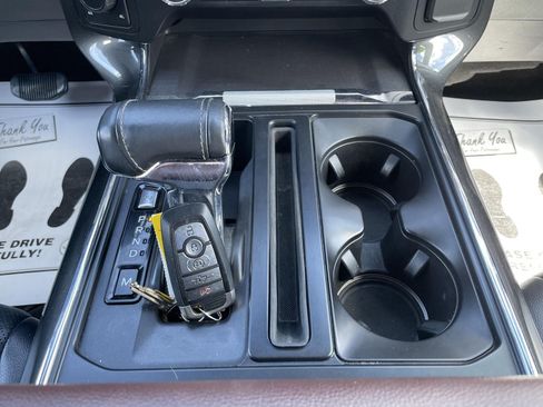 Used 2021 Ford F150 Lariat AWD/4WD image 17