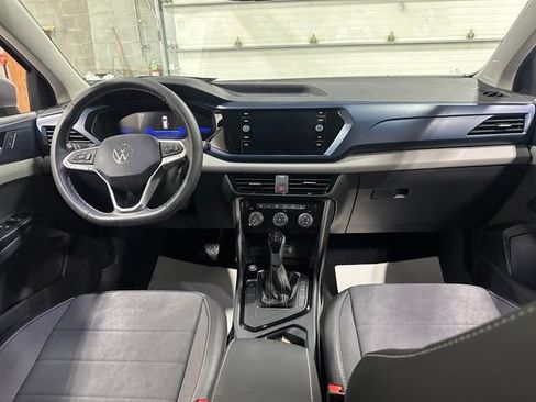 Certified 2023 Volkswagen Taos SE w/ Panoramic Sunroof Package FWD image 18