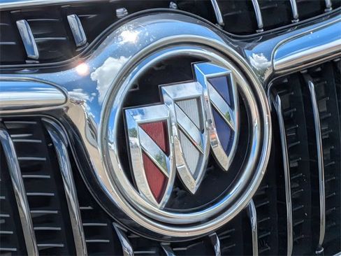 Used 2019 Buick Envision Essence image 10
