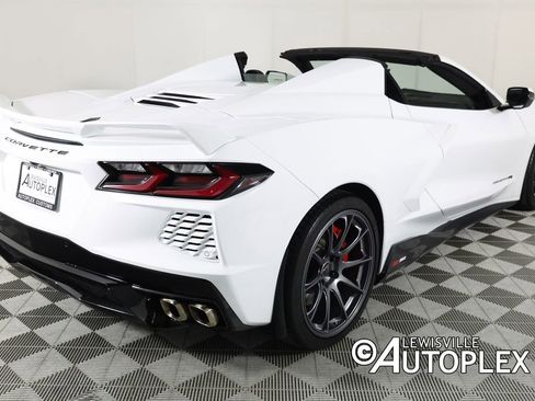 Used 2023 Chevrolet Corvette Stingray Premium Conv w/ Z51 Performance Package RWD image 5