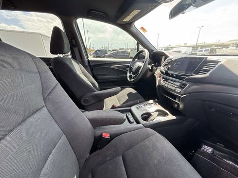 Used 2022 Honda Pilot Sport image 16